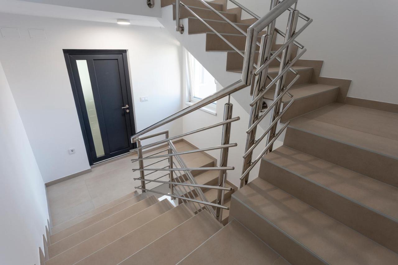 City Apartments Silver Pula Exterior foto