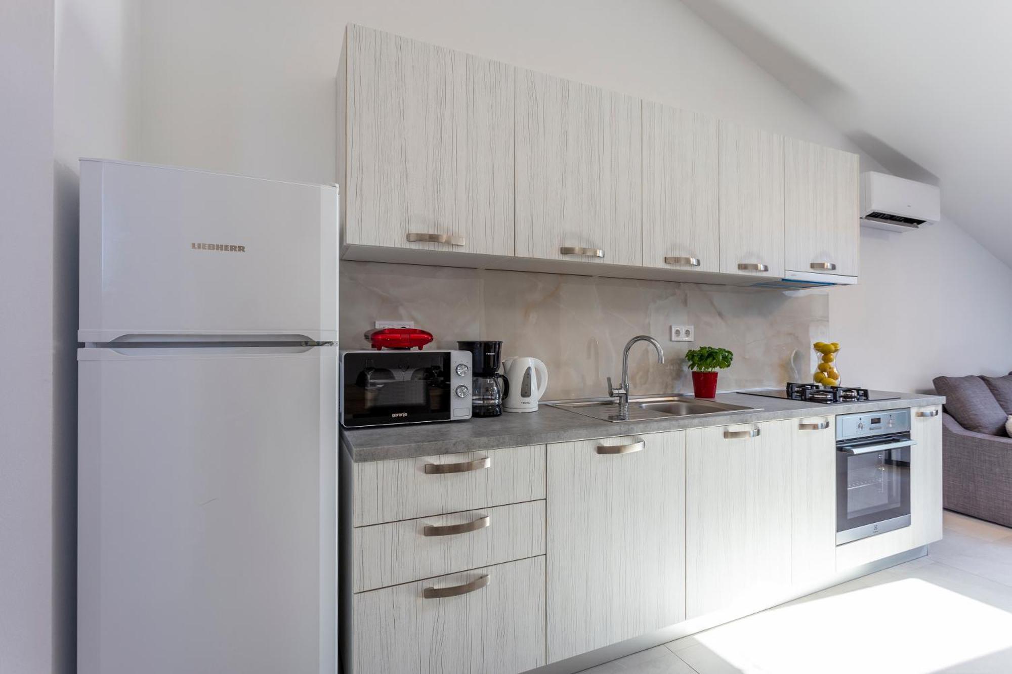 City Apartments Silver Pula Exterior foto